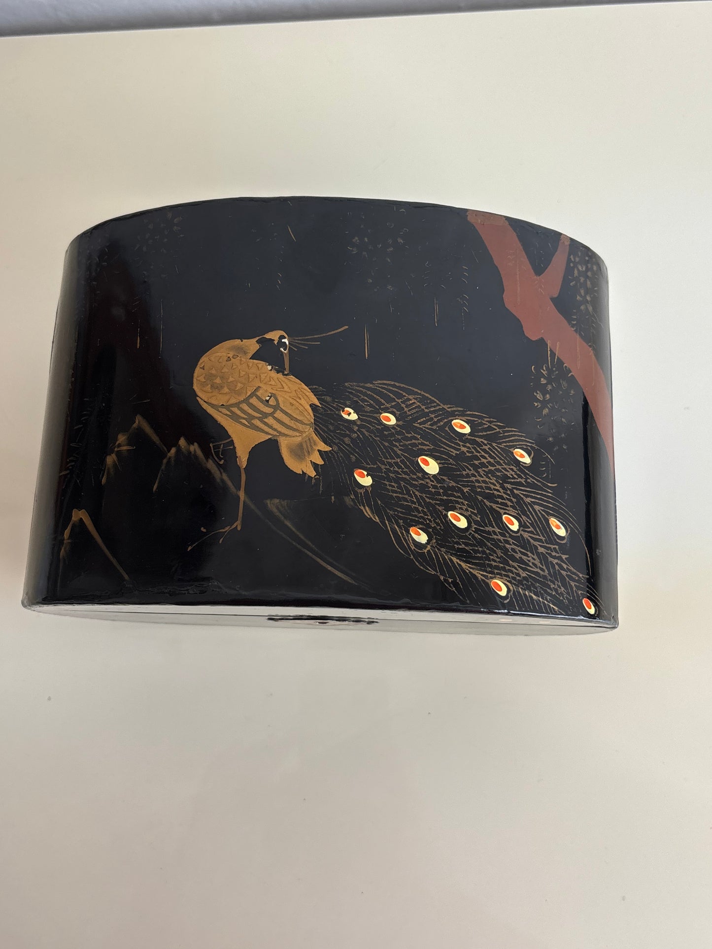 Portagioie giapponese vintage con pavone e ballerina magnetica