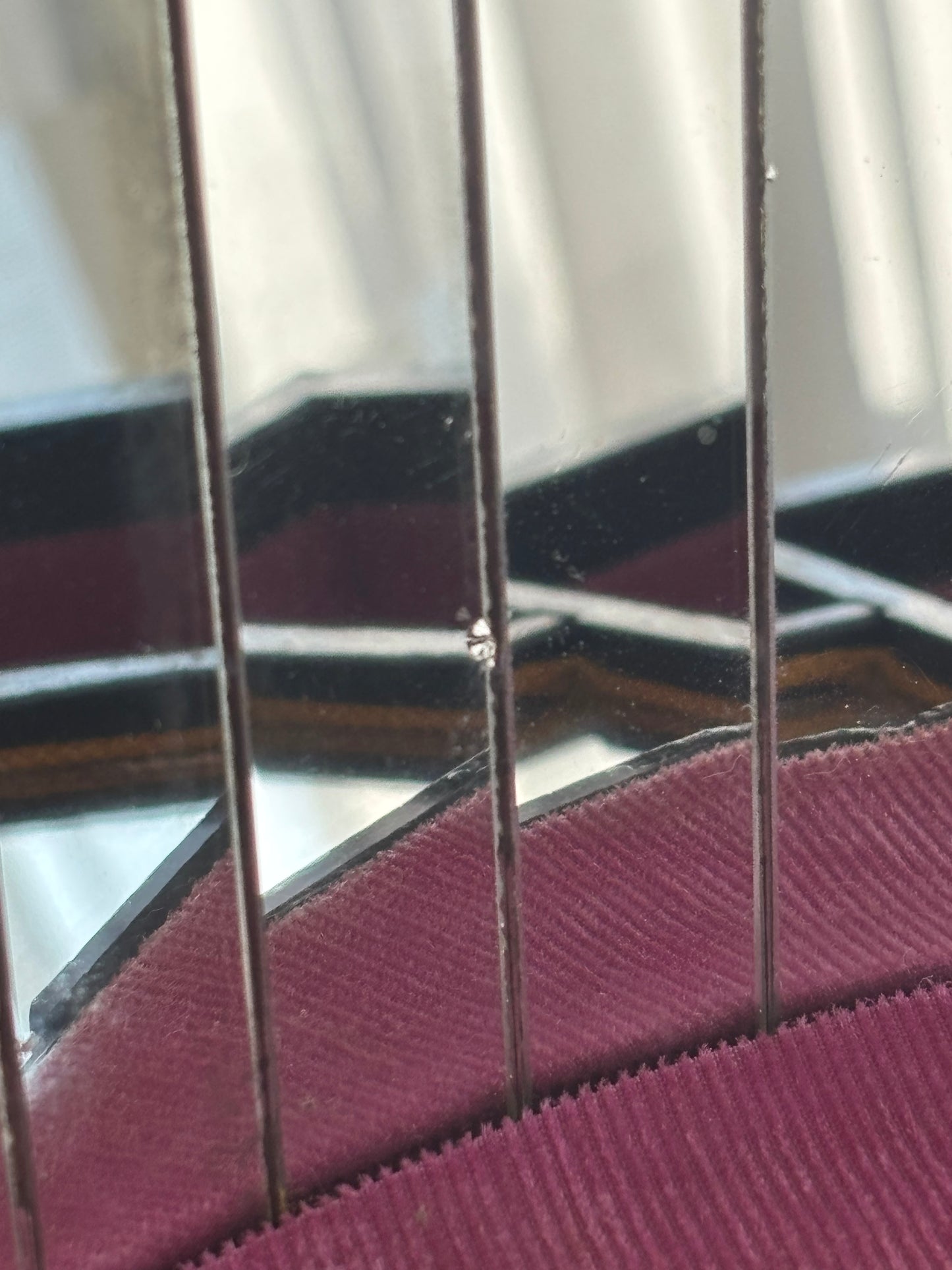 Portagioie giapponese vintage con pavone e ballerina magnetica