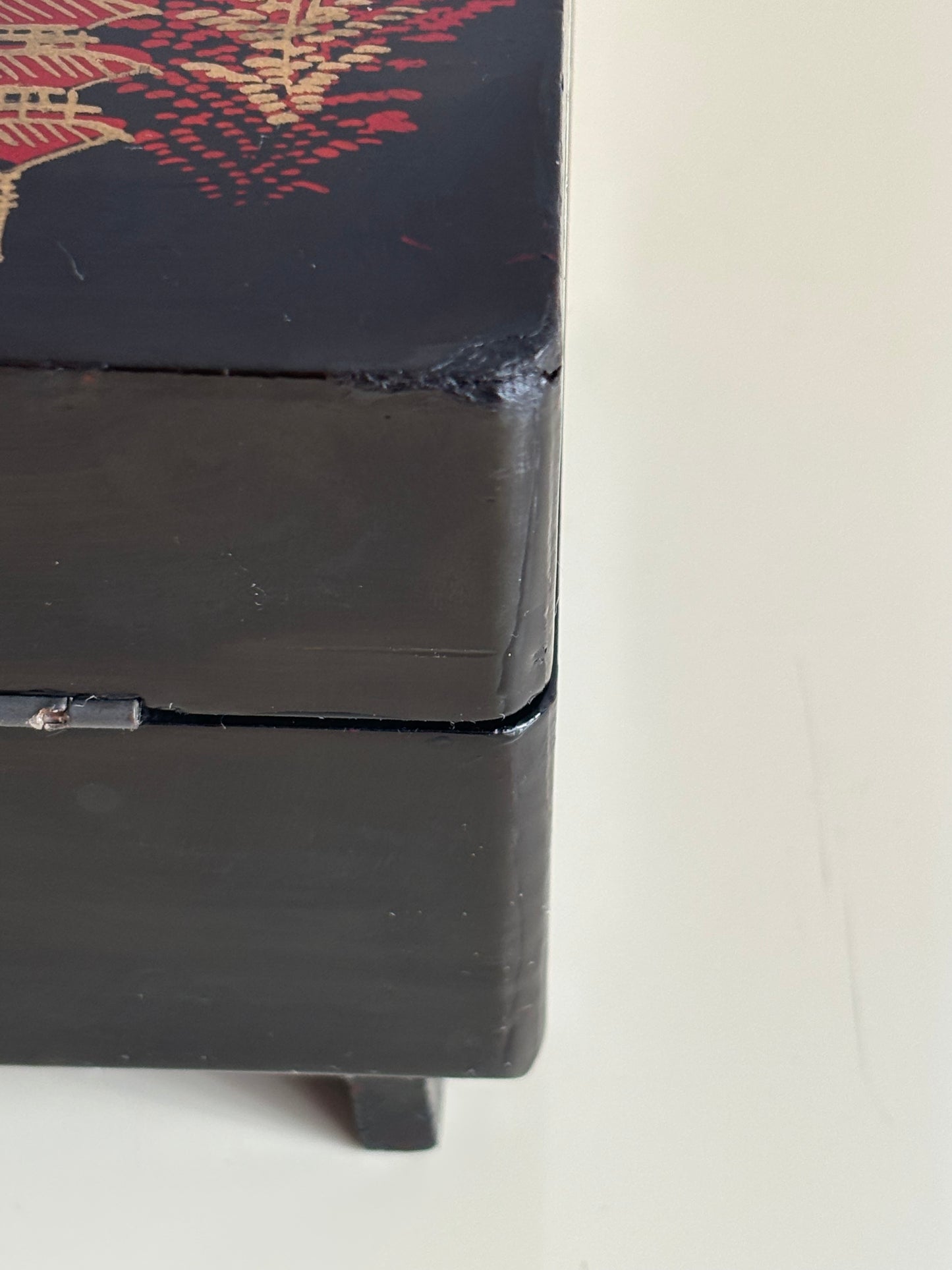 Portagioie giapponese vintage con carillon funzionante – lacca nera, velluto rosso e ballerina danzante