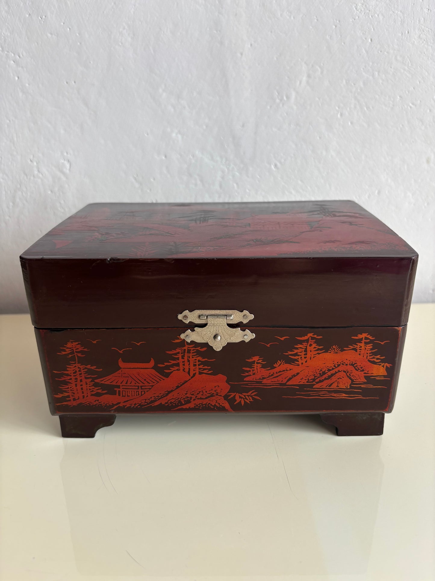 Portagioie giapponese vintage con carillon funzionante – lacca nera e ballerina