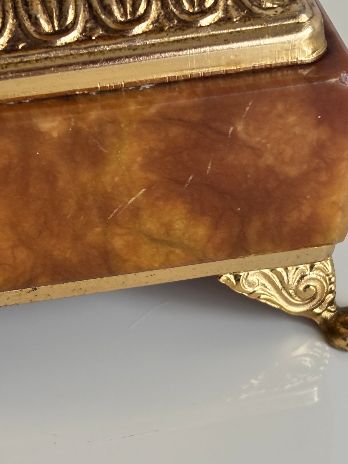 Portasigarette in marmo con carillon vintage