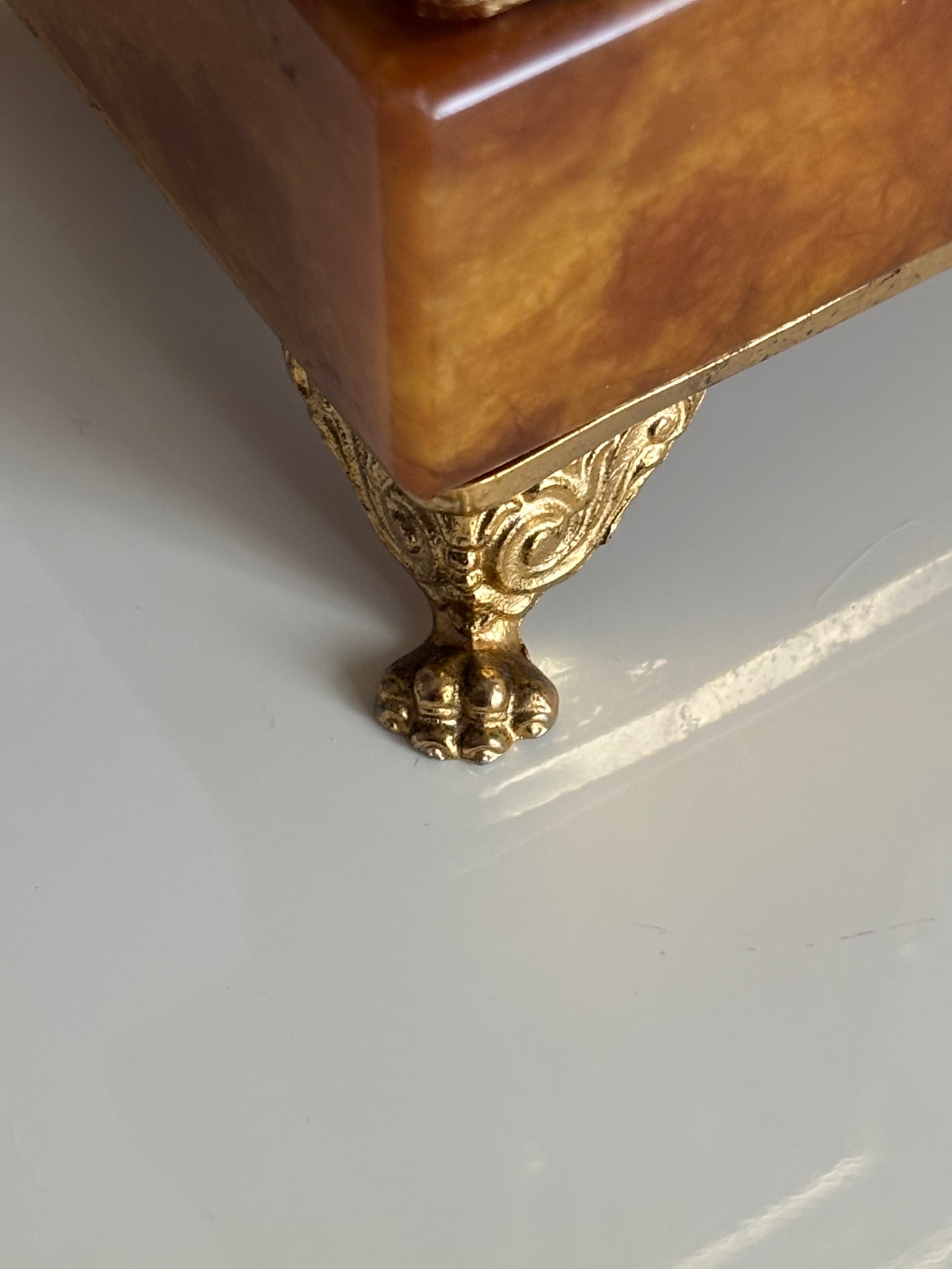 Portasigarette in marmo con carillon vintage