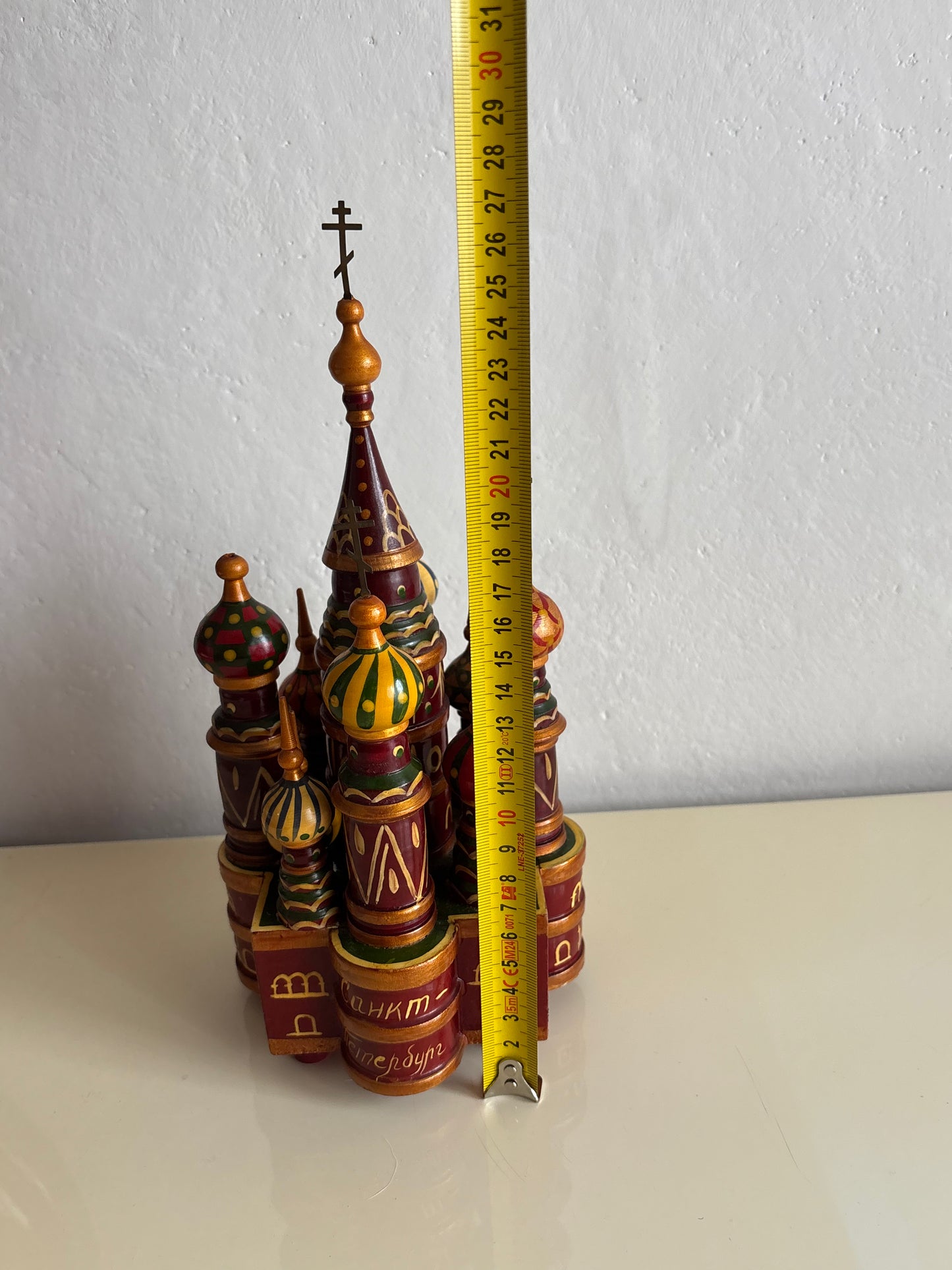 Carillon souvenir di San Pietroburgo in legno dipinto