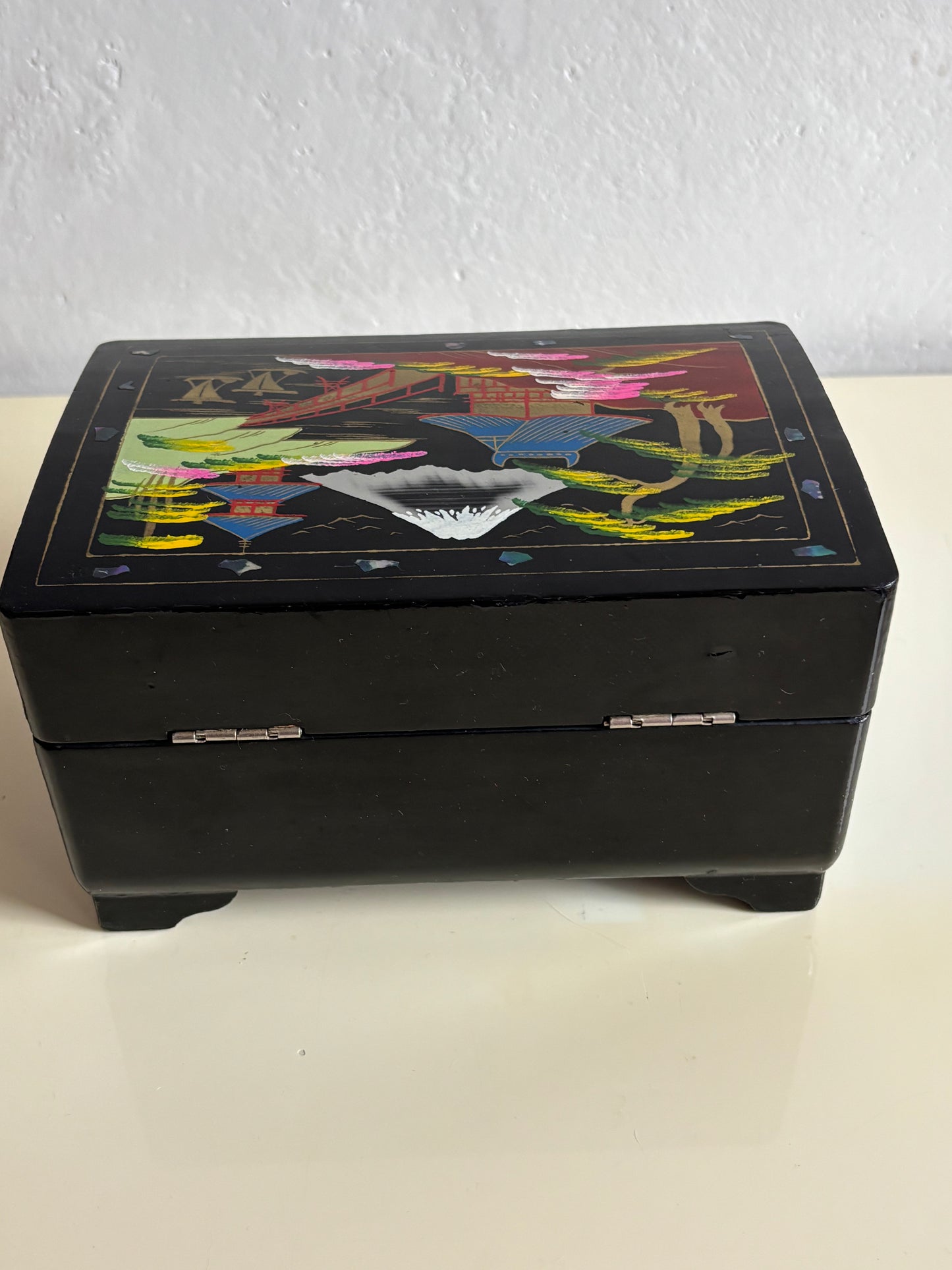 Portagioie Giapponese con Ballerina e Luci