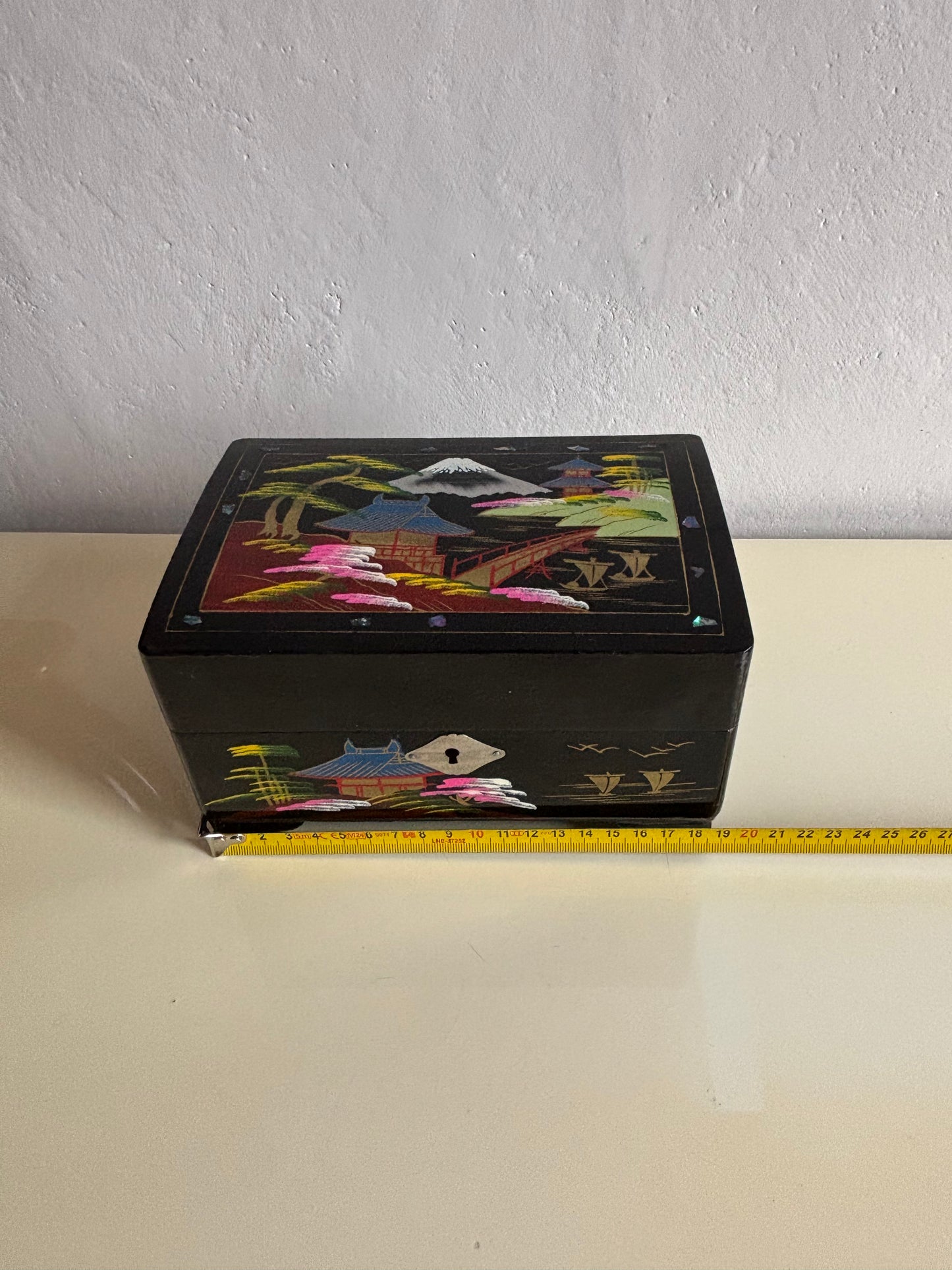 Portagioie Giapponese con Ballerina e Luci