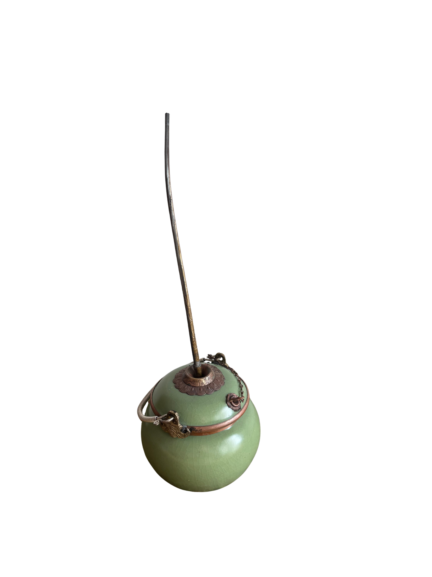 Pipa da oppio in ceramica e metallo con montature ornamentali