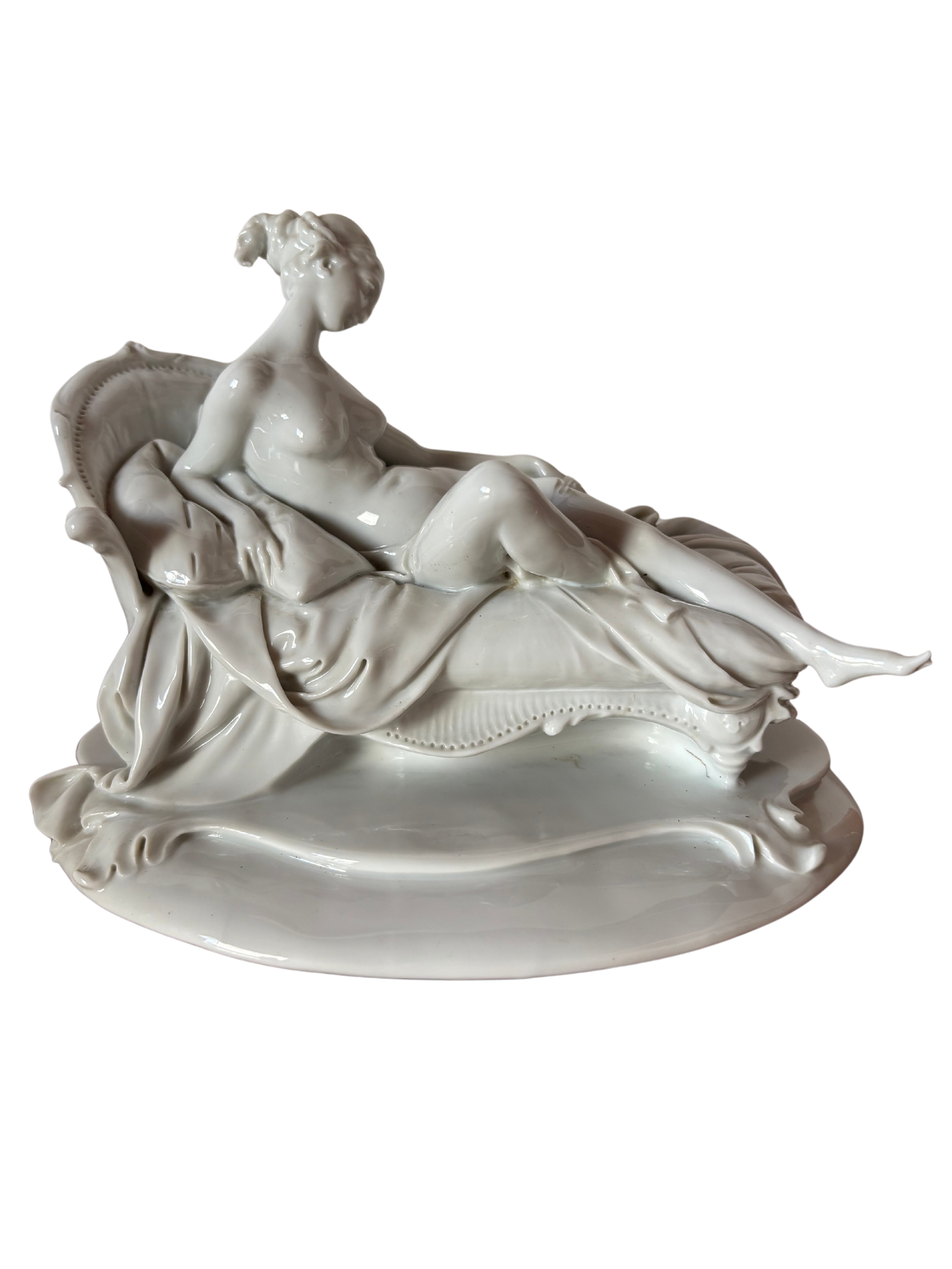 Statuetta Liberty in Ceramica – Grazia Eterea e Fascino Senza Tempo